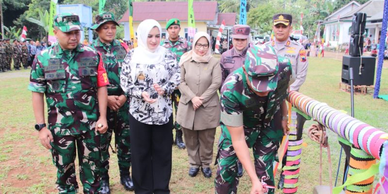 Kapolres Pekalongan Bersama Forkopimda Hadiri Penutupan TMMD Reguler Ke -116 Kodim 0710/Pekalongan di Desa Wangkelang Pekalongan