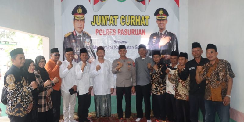 Wujudkan Kedekatan Ulama dan Umaro’, Kapolres Pasuruan Gelar Jum’at Curhat Di Masjid Darut Taqwa Carat, Gempol