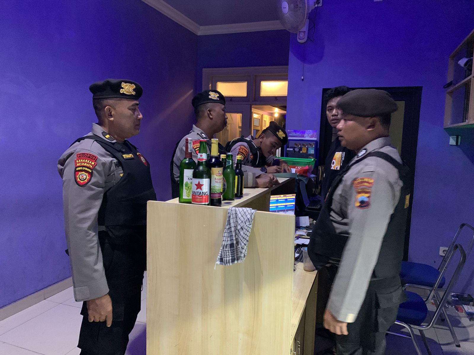 Tekan Peredaran Miras, Polres Pekalongan Sita Puluhan Botol Dalam Operasi Pekat Cipta Kondisi