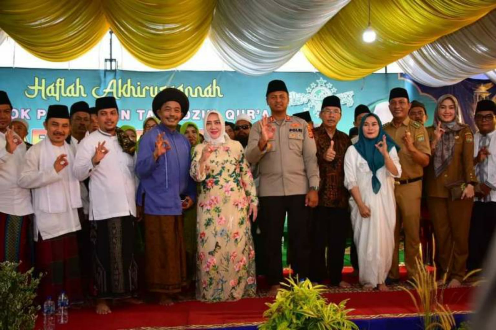 Hj Ratna Machmud Menghadiri Haflah Akhirussannah Ponpes Tahfidzul Qur’an Darul Barokah Megang Sakti