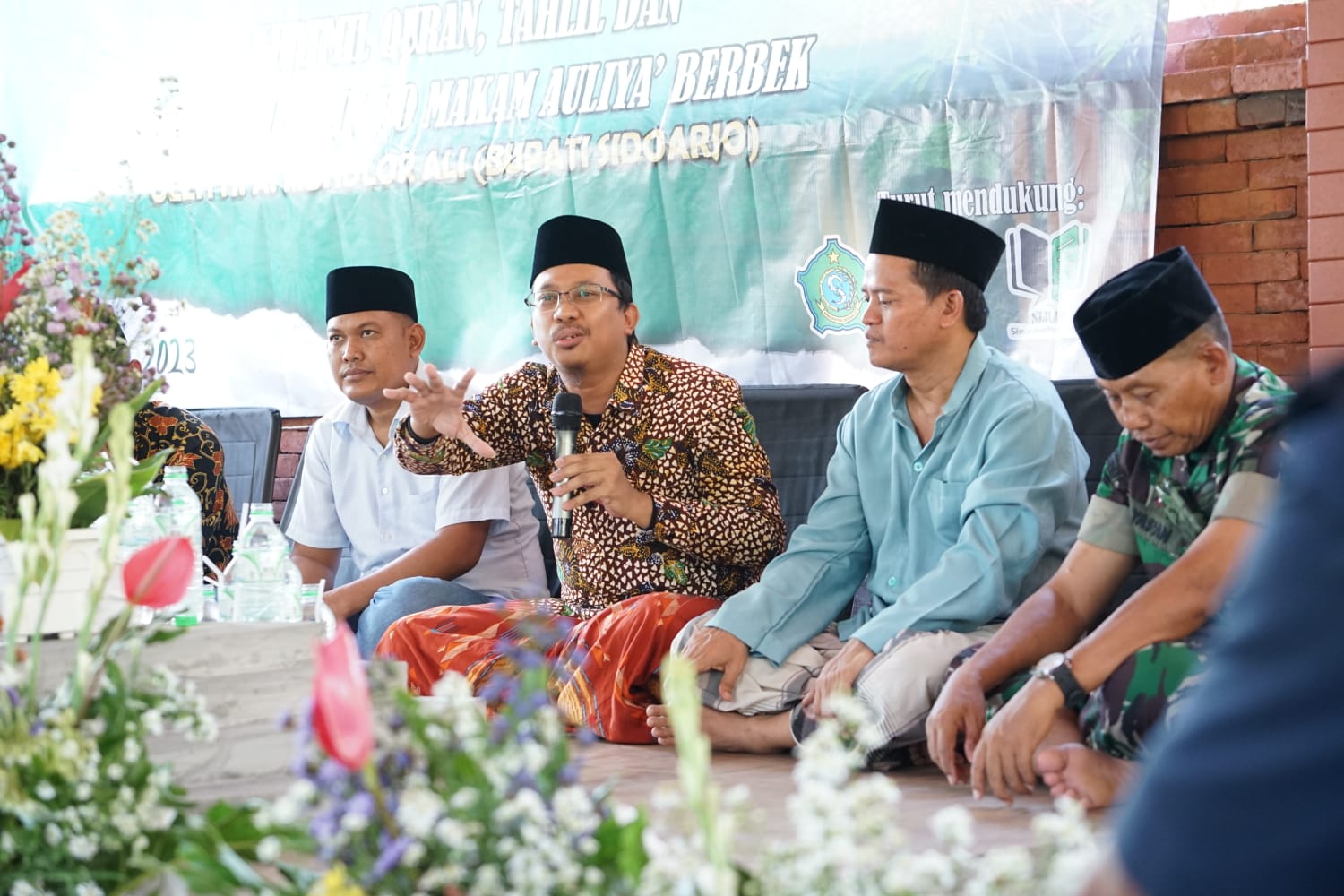 Gus Muhdlor Ajak Teladani Mbah Sayyid Royyan Ulama Sesepuh Desa Brebek Waru