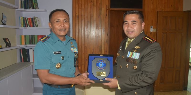 Danrem 071/Wijayakusuma Terima Kunjungan Danlanal Cilacap