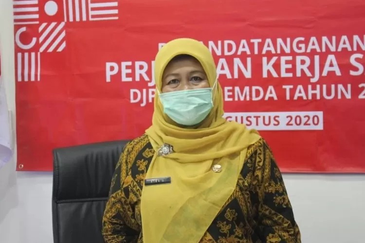 Banyak Tokoh Depok Mpo Hj.Nina Suzana, SS, Imam Budi Hartono Ada Hasbullah, Qonita,, Ketua Golkar, ada Ketua PDI.Depok Muncul Ditengah Masyarakat, Sebagai Calon Walikota Depok, tidak Perlu Dari Luar Depok