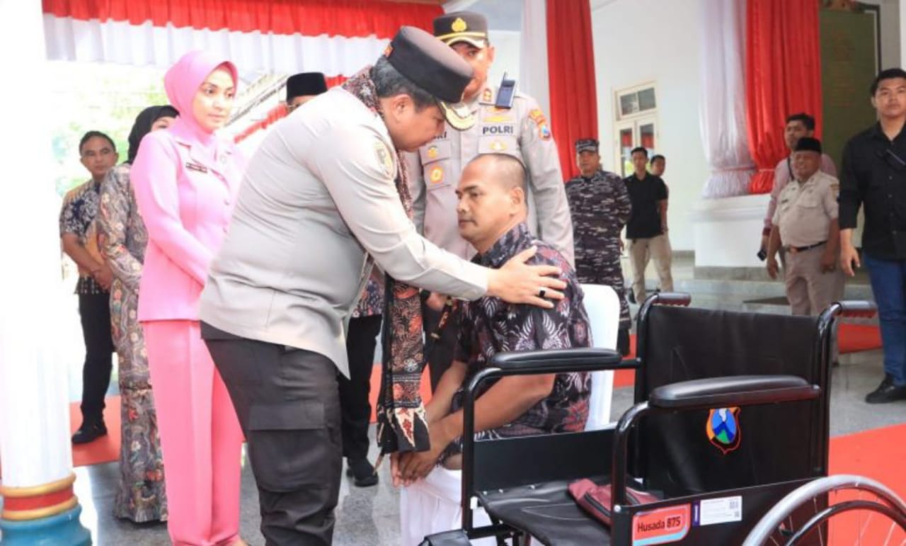 “Jum’at Curhat” di Bangkalan, Kepala Desa Ucapkan Terima Kasih kepada Polri