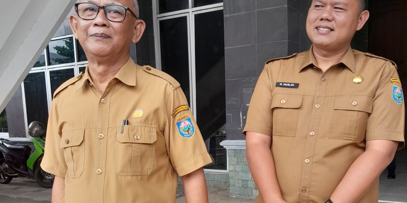 Saat wawancara dengan sekretaris dewan oku