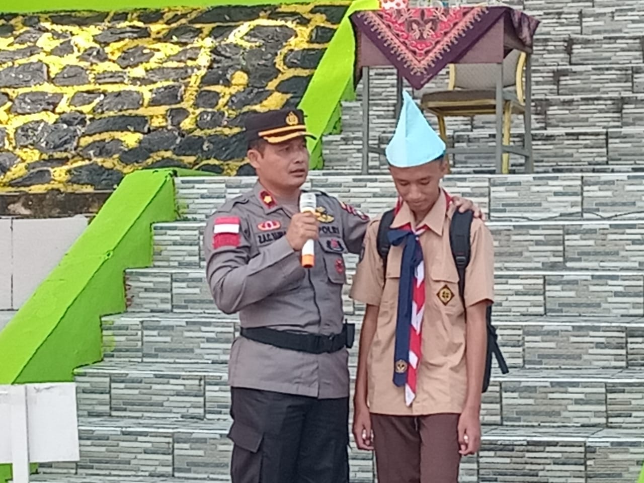 Kapolsek Sekupang Terus Manfaatkan Kegiatan MPLS Tahun 2023 di SMAN 04 Kota Batam