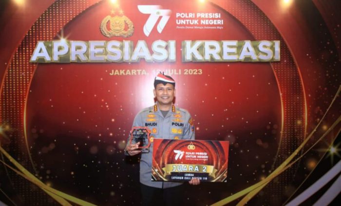 Juara 2 Nasional Lomba Layanan Polisi 110 Kapolresta Malang Kota Terima Penghargaan Dari Kapolri