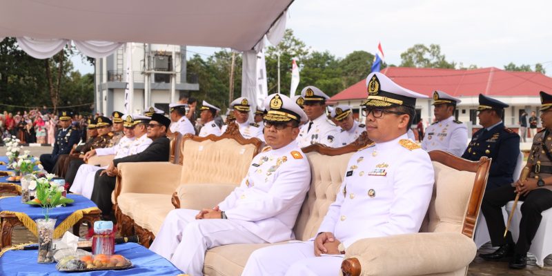 Resmi Menjadi Prajurit TNI AL, Dankodiklatal Melantik Dan Mengambil Sumpah Siswa Dikmaba Dan Dikmata Angkatan XLIII Tahun 2023