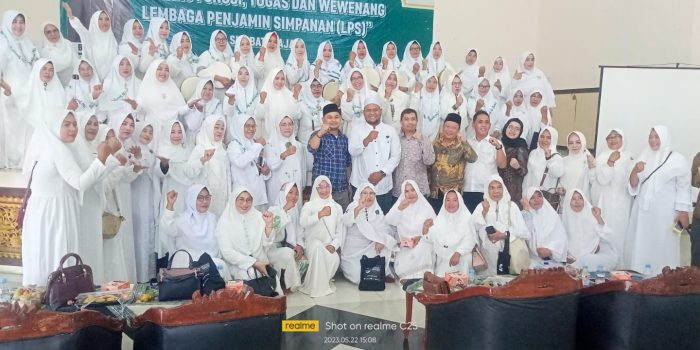 H.Bertu Merlas Bersama Robi Vitergo Menghadiri Acara Istighos Menyambut Tahun Baru Islam 1445 H.