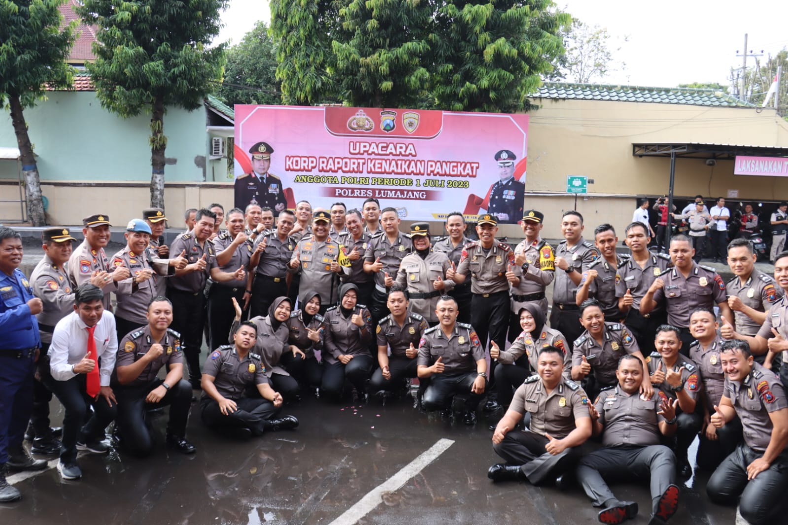 Kapolres Lumajang Pimpin Upacara Korps Raport Kenaikan Pangkat Anggota Polri