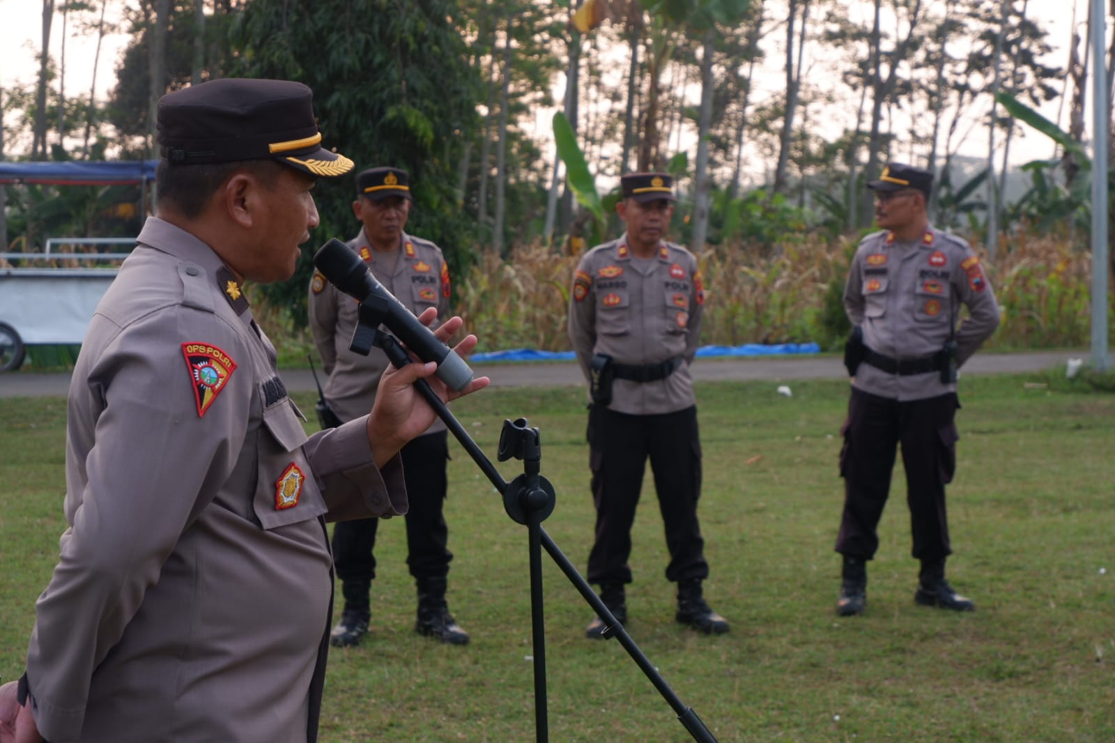 Apel Gabungan Personel TNI Polri Amankan Pilkades Tahap II di Kabupaten Batang