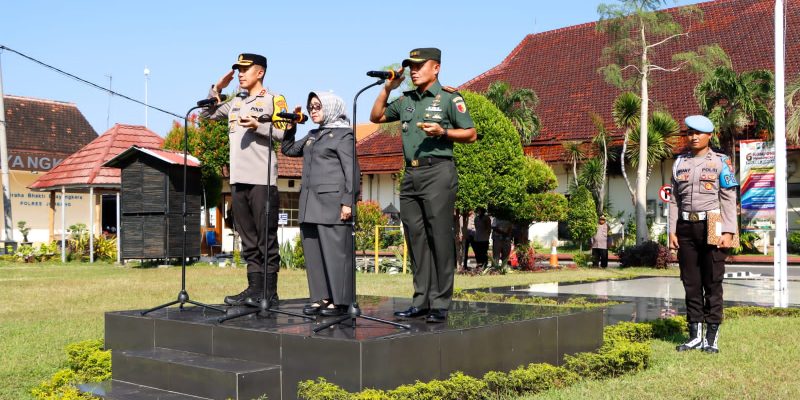 Polres Jombang Gelar Apel Untuk Pengamanan Suran Agung