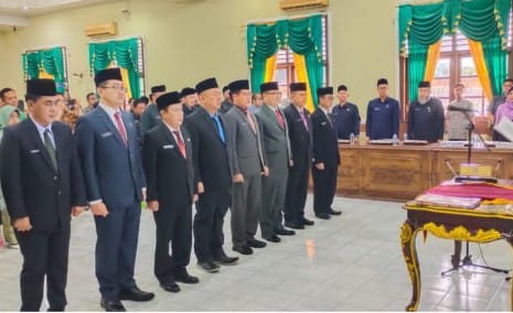 Pj Bupati Oku H.Teddy Meilwansyah Resmi Melantik Sembilan Pejabat di Lingkup Pemkab OKU 