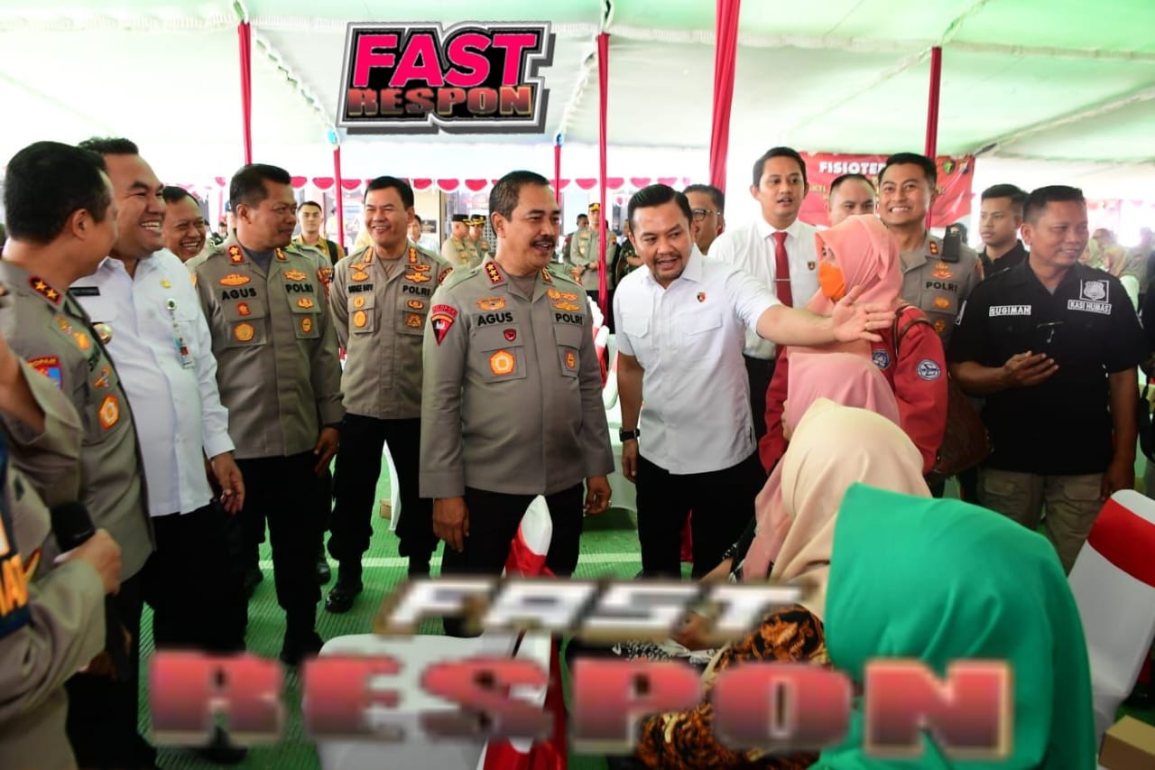 Wakapolri Gelar Bakti Sosial dan Kesehatan di Kabupaten Blora
