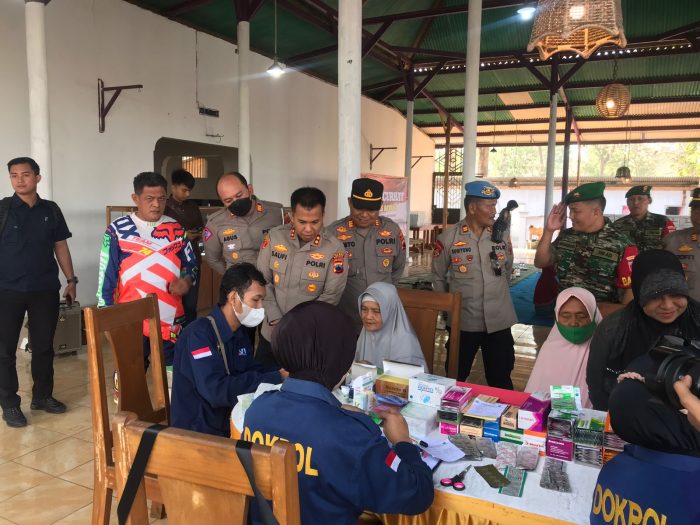 Semarak Kegiatan Bakti Kesehatan di Hari Bhayangkara ke-77, 102 Orang Dapatkan Pelayanan Medis