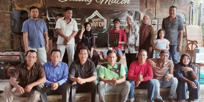 Reuni Alumni SMK N 1Rembang Tahun 2000/2001Jurusan Perabot Di Saung Matoh Desa Kemendung Kecamatan Rembang