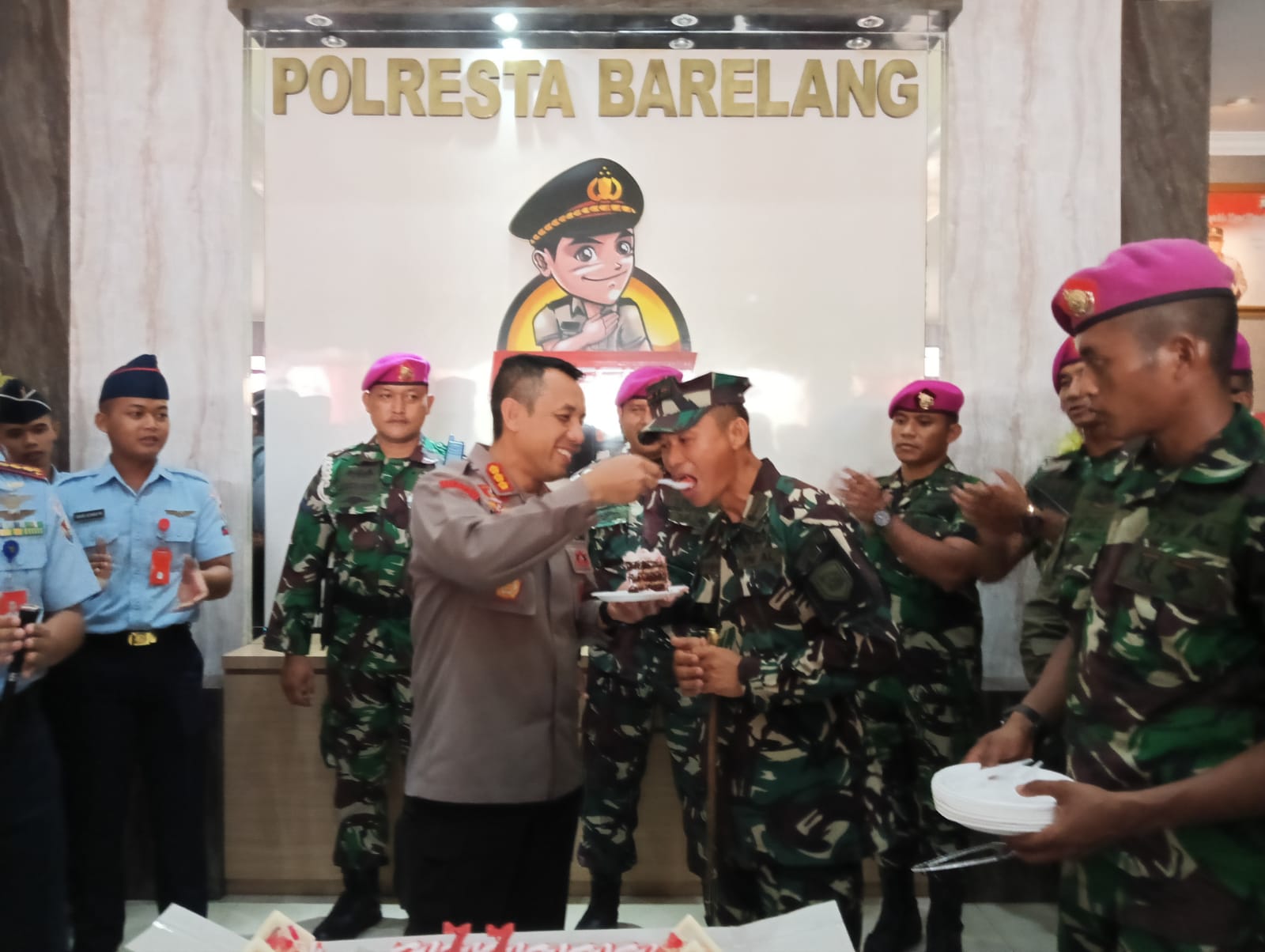 Oknum Anggota Marinir Sempat “Ngamuk” dan Nyaris Baku Hantam di Depan Polresta Barelang, Ini Kata Danyonif 10 Marinir/SBY!