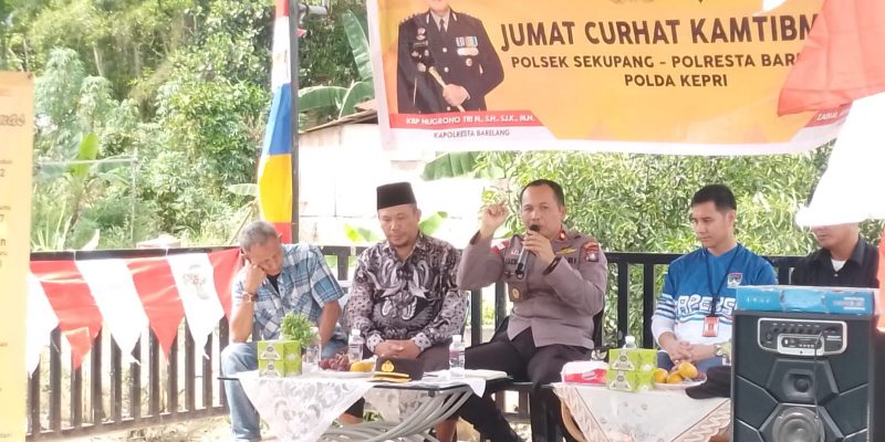 Kapolsek Sekupang Kompol Z.A.Cristopher Tamba Tampung Aspirasi Warga Perumahan Pesona Rhabayu