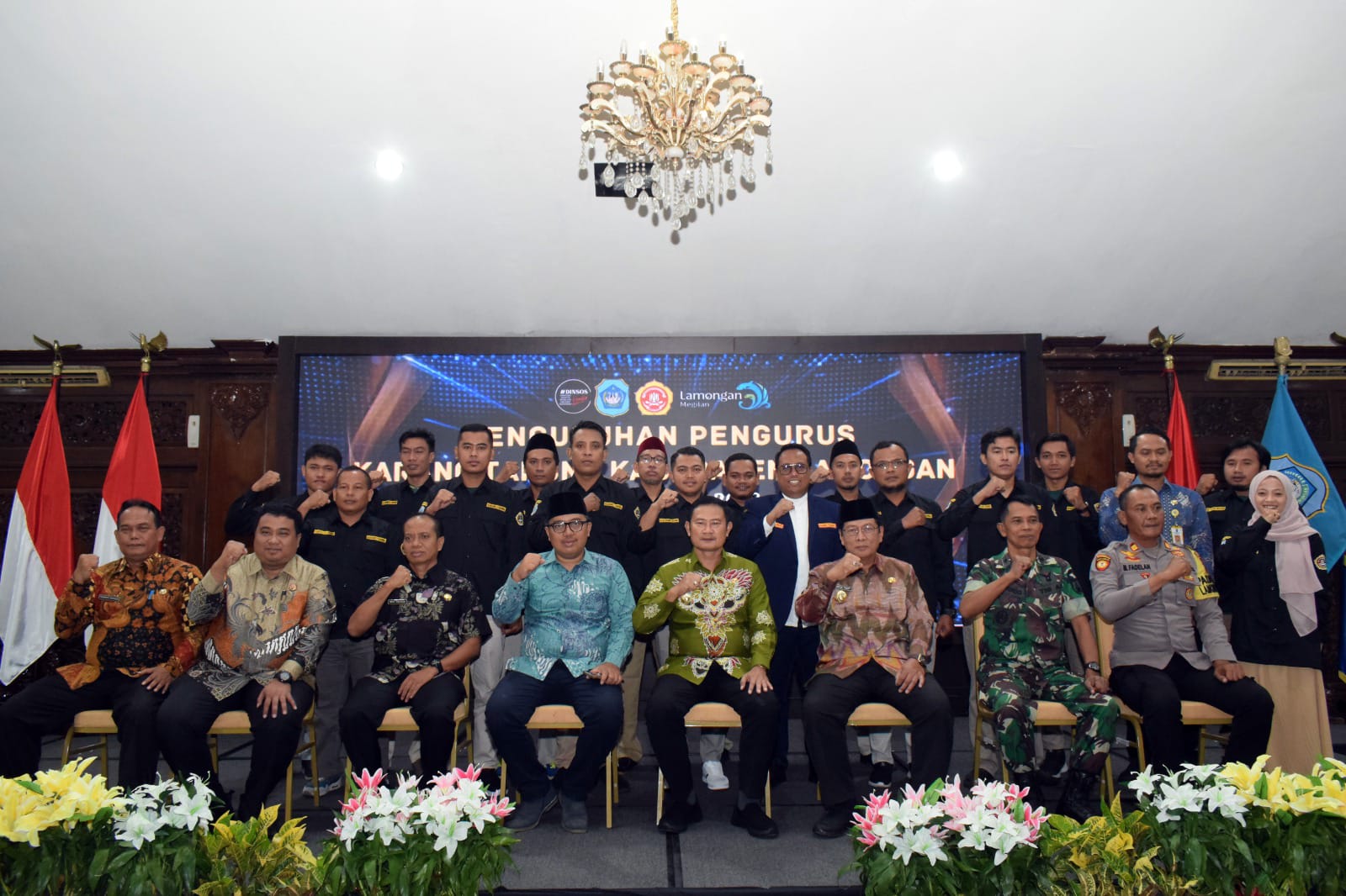 Kukuhkan Kepengurusan Karang Taruna, Bupati Lamongan Ajak Sinergi Pemerintah Daerah
