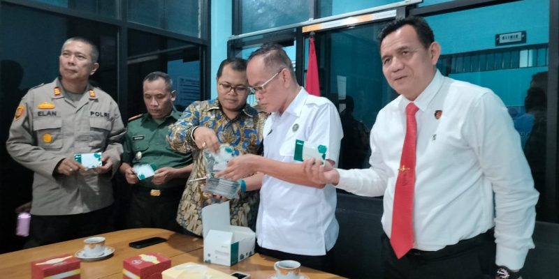 Polres Musi Rawas Dan BNNK Menerima Bantuan 1000 Alat Bantu Tes Urine