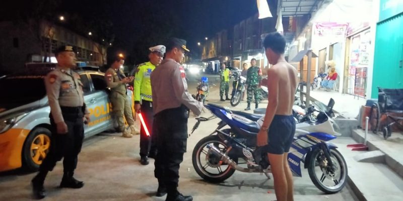 Kapolsek Sekupang Kompol Z.A.Cristopher Tamba Memimpin Langsung Gelar Operasi Cipkon Kamtibmas
