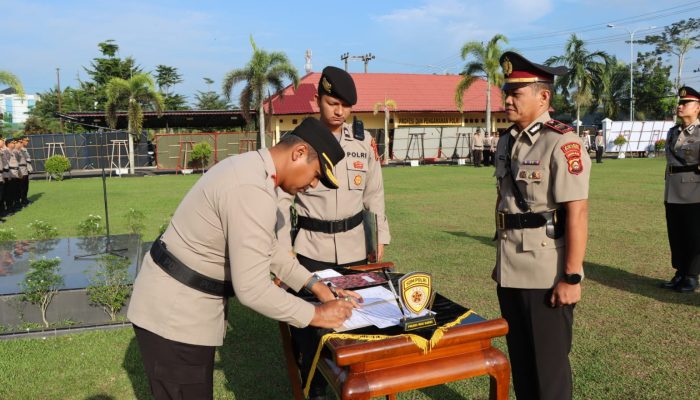 Kapolres Mura AKBP Danu Agus Purnomo SIK, MH Memimpin Langsung Serah Terima Jabatan