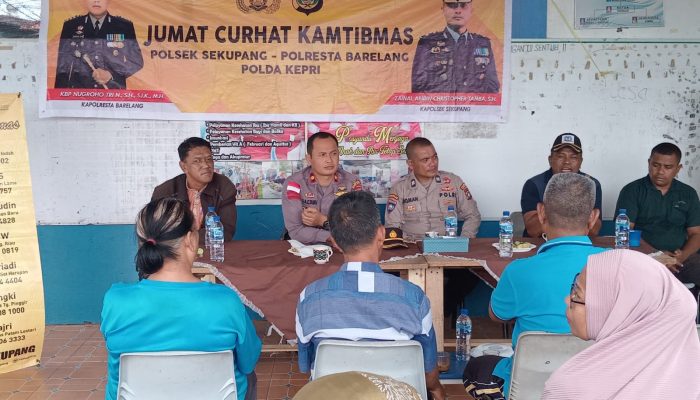 Melalui Jum’at Curhat, Kapolsek Sekupang Duduk Bersama Warga Tanjung Pinggir Sekupang