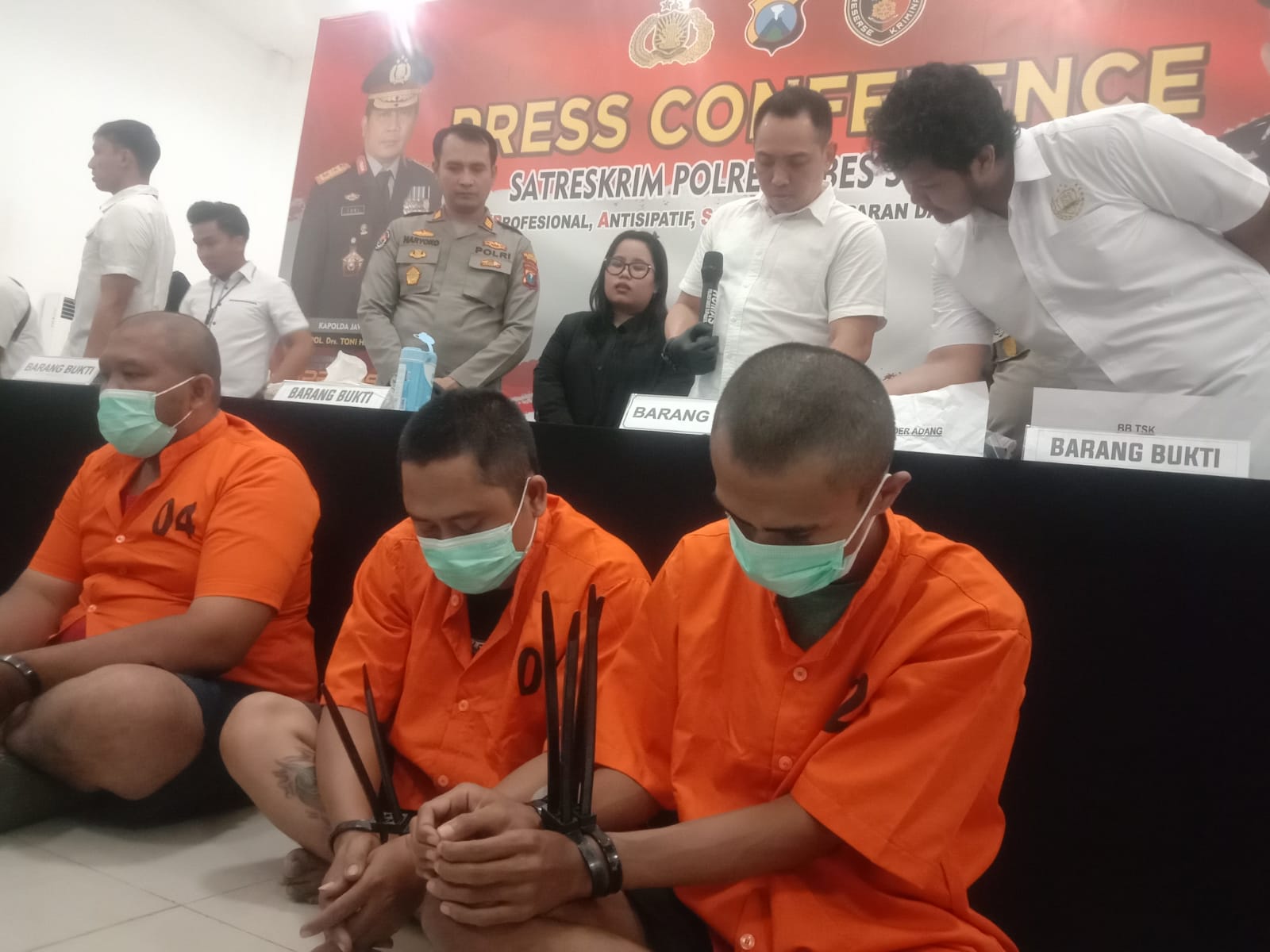 Aktor Kejahatan Dengan Modus Gembos Ban Dan 3 Pelaku Kejahatan 3C ,Berhasil Di Amankan Polrestabes Surabaya