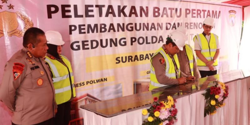 Kapolda Jatim Letakan Batu Pertama Pembangunan Asrama Polwan Sawitri.