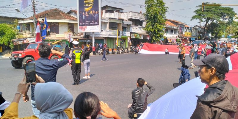 HUT RI Ke-78, Polres Pasuruan Ajak Para Pengendara Berhenti Sejenak Saat Detik-Detik Pembacaan Proklamasi