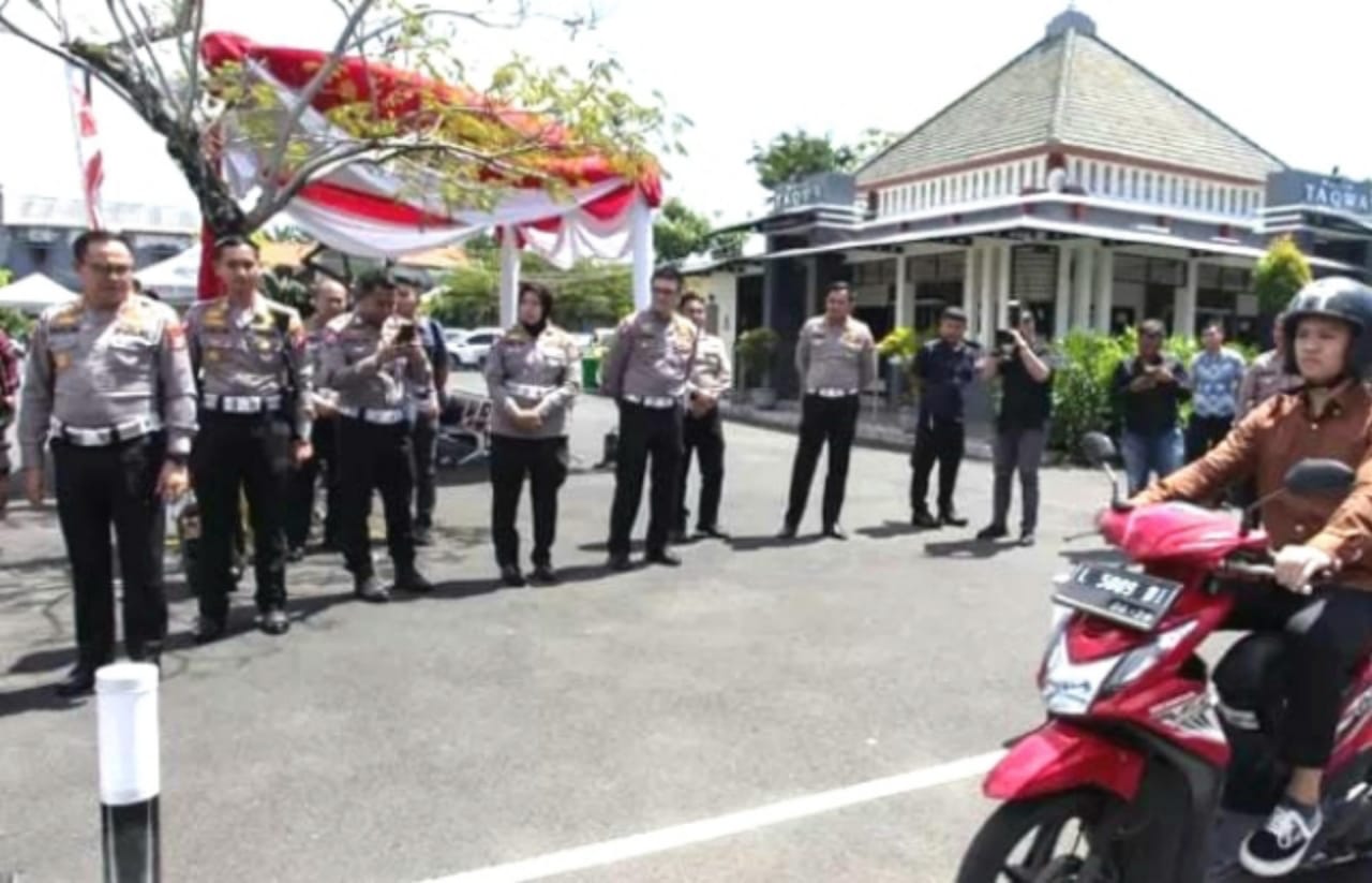Kota Surabaya,