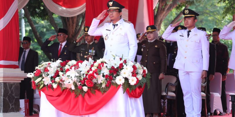 Gus Muhdlor Pimpin Upacara Peringatan HUT Kemerdekaan RI Ke-78