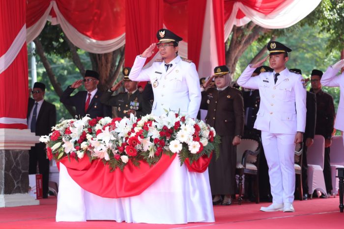 Gus Muhdlor Pimpin Upacara Peringatan HUT Kemerdekaan RI Ke-78