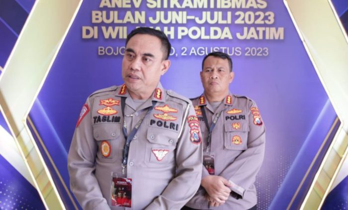 Polda Jatim Klarifikasi Video Viral Pengurusan SIM Di Gresik