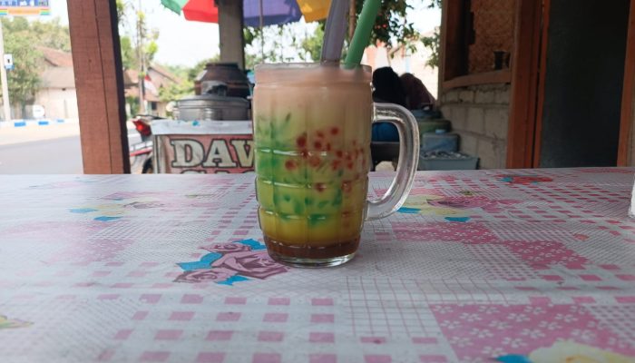 Segernya Dawet Sagu Bu Anjar Yang Bikin Ketagihan