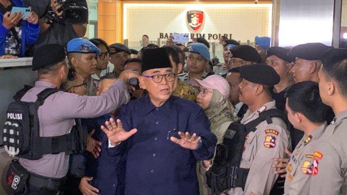 Bravo Polri : Panji Gumilang Tersangka.