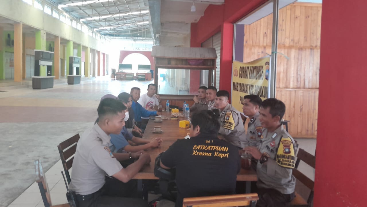 Warga Sekitar Top 100 Tembesi Batam Senang Kapolsek Sagulung Turun Tangan Dan Berikan Pesan Sejuk Ini!