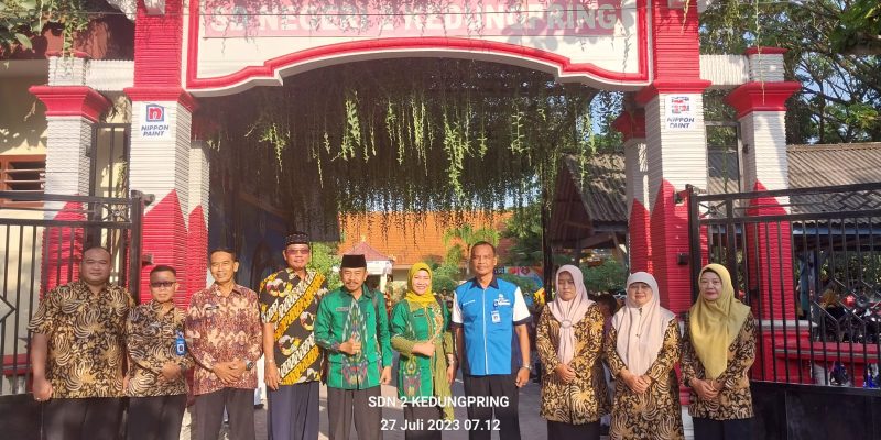 Team Monitoring Melakukan Kunjungan Ke SD Negeri KedungPring 2 Untuk Kegiatan Penutupan MPLS 2023
