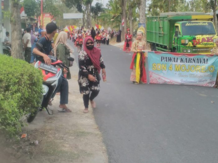 Gebyar Dirgahayu RI Yang Ke-78 Digelar Acara Karnaval Tingkat SD Sekecamatan Modo