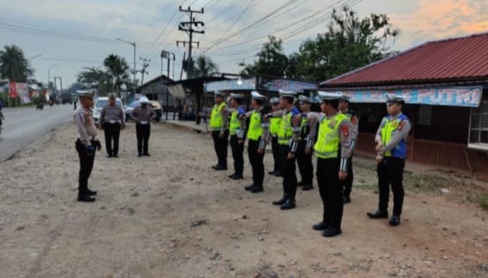 AKP Saharudin SH Kasat Lantas Polres Muratara Pimpin Apel Pagi