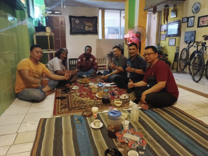 Demi Mewujudkan Fitrah Dan Marwah LMR-RI Plt Ketua Komwil Jawa Timur Abdul Ghoni,S.sos Kunjungan Ke Sekretariat LMR-RI Komda Jombang