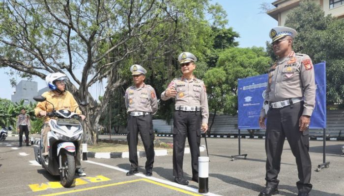Korlantas Polri Uji Coba Praktik Lintasan Dan Luncurkan Buku Ujian SIM Terbaru