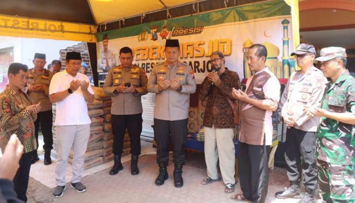 Jumat Curhat Bersama Kapolresta Sidoarjo di Desa Kedensari