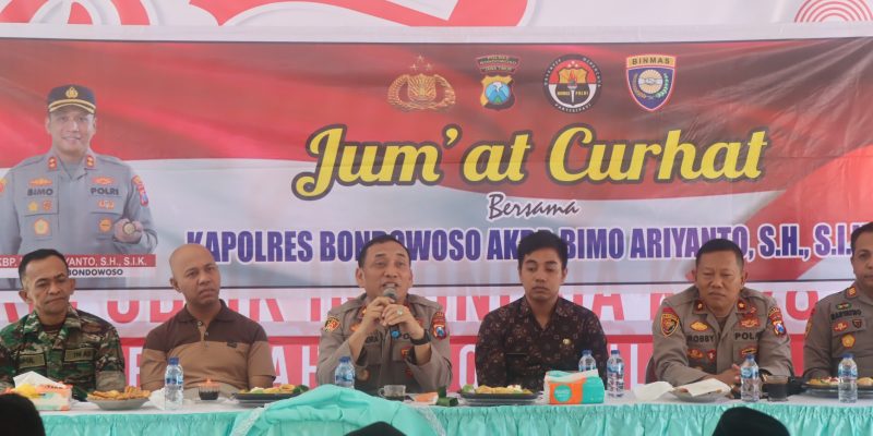 Jumat Curhat di Kelurahan Kota Kulon Polres Bondowoso Menampung Uneg-uneg Warga Kota Kulon