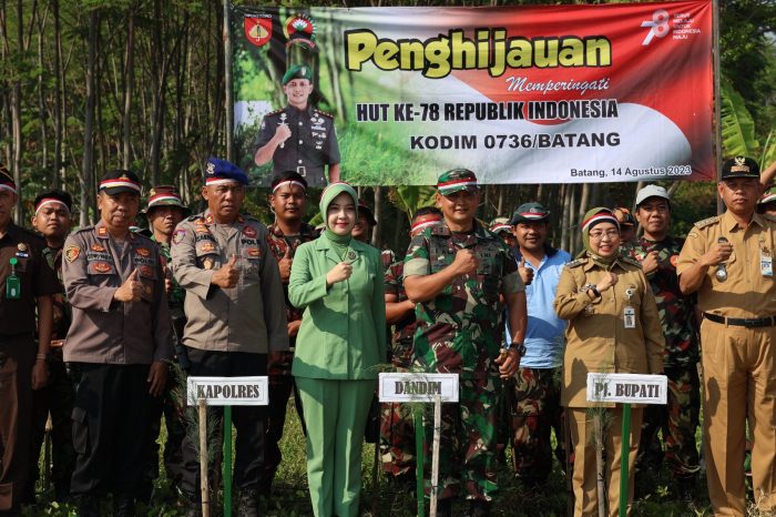 Peringati HUT RI Ke-78, Kodim Bersinergi Dengan Pemkab Batang Gelar Penghijauan dan Baksos
