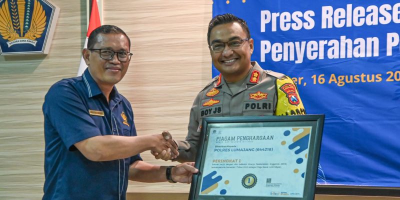 Kembali Raih Penghargaan Bidang Pengelolaan Anggaran, Kapolres Lumajang Dorong Jajaran untuk Tetap Konsisten Perlihatkan Kinerja Terbaik
