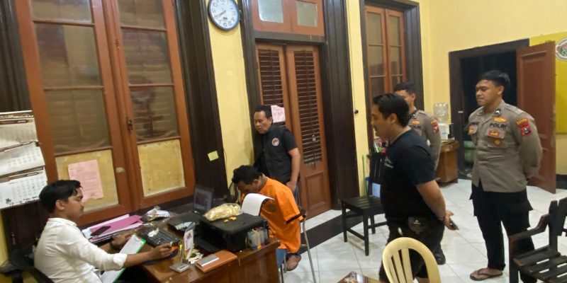 Seorang Pria yang di Duga Pengedar Narkotika Jenis Sabu Diringkus Satres Narkoba Polres Bondowoso