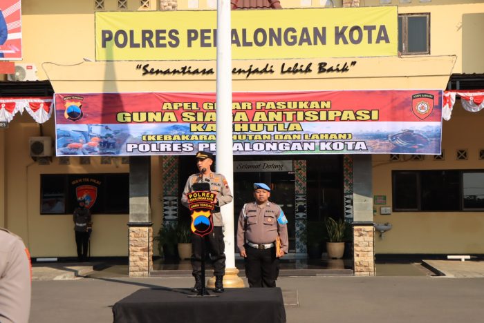 Pimpin Apel Gelar Pasukan Satgas Penanganan Karhutla, Kapolres Pekalongan Kota : Karhutla Tanggung Jawab Semua Pihak