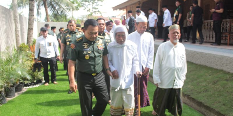 Euforia Sejarah dan Kolaborasi Tutup Kunjungan Kerja  KASAD di Banyuwangi