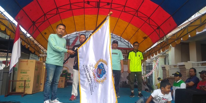 Mewahnya Panggung JJS AMI, Berikan Ratusan Doorprize Untuk Warga Simolawang Merupakan Bentuk Kebersamaan Semua Kalangan Masyarakat